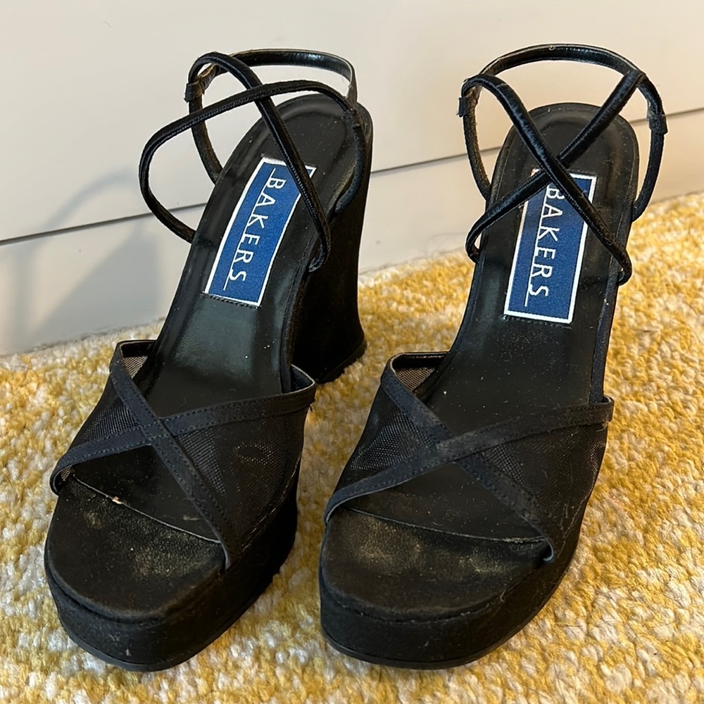 BAKERS Vintage Strappy Platform Sandal